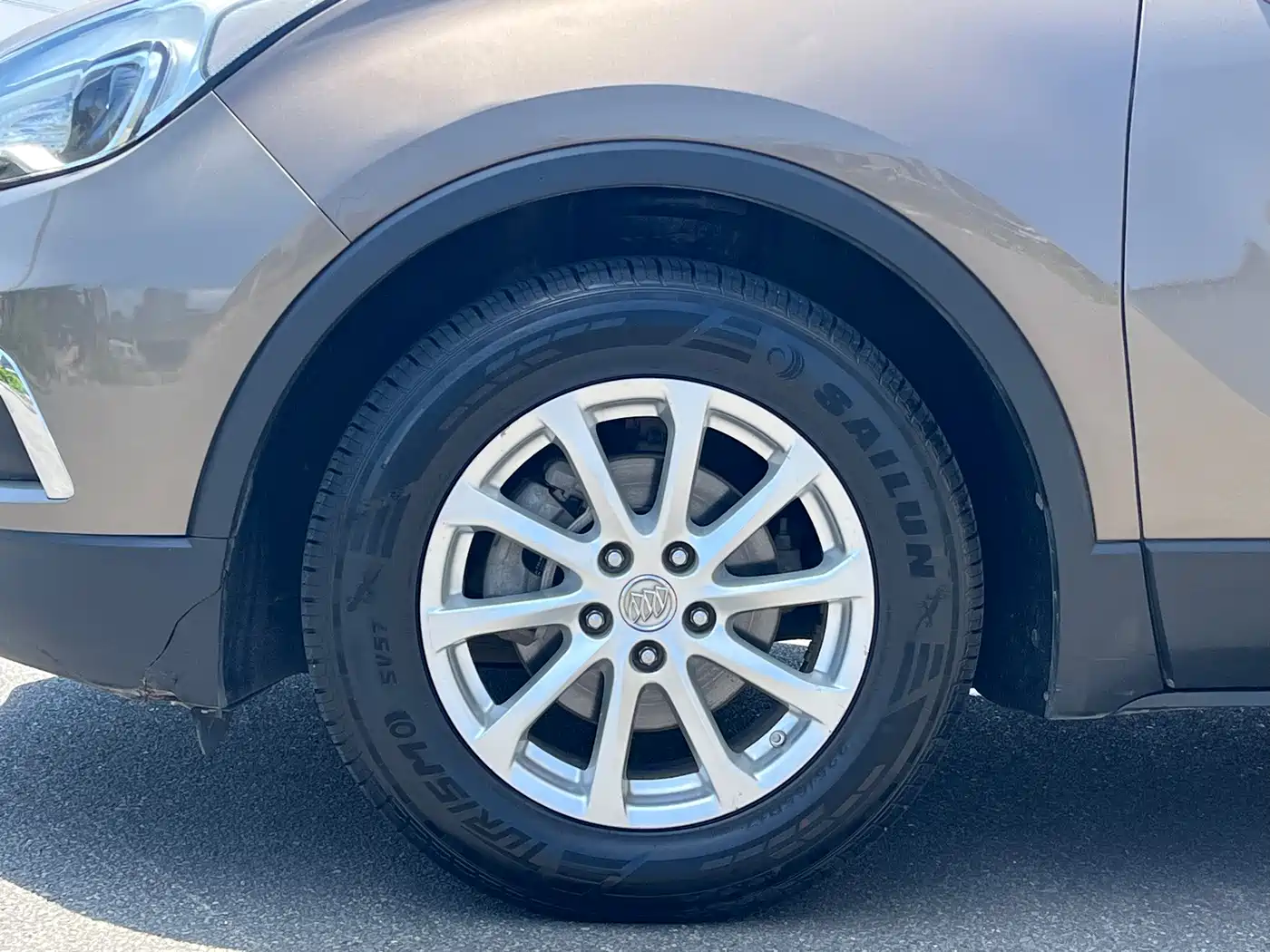 Фото 9 - Buick Envision Plus