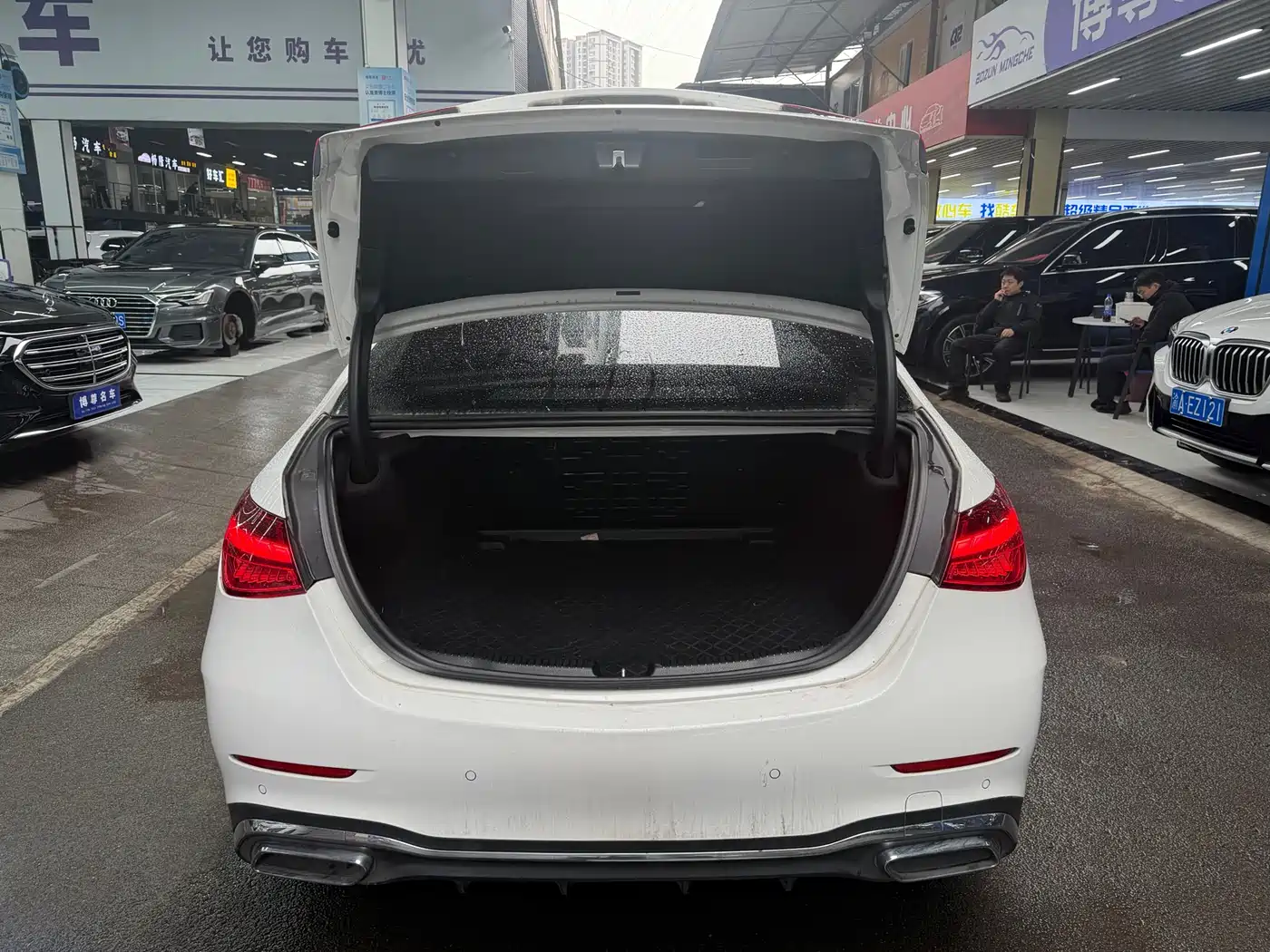 MERCEDES-BENZ C CLASS