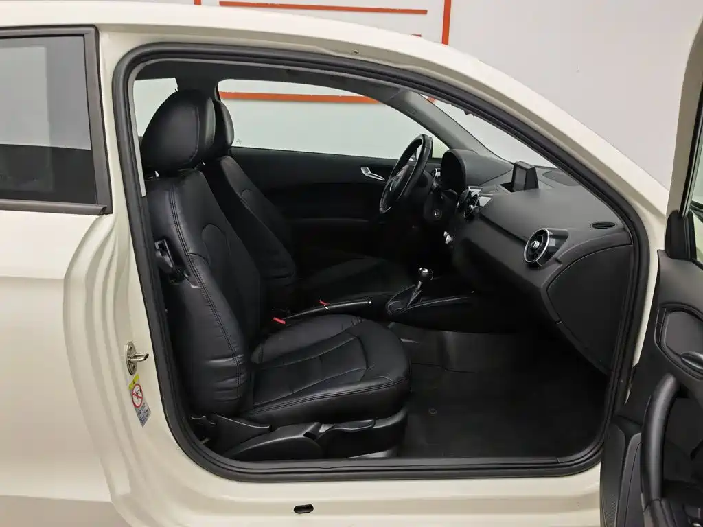 Audi A1 2013 2012 1.4 TFSI Urban