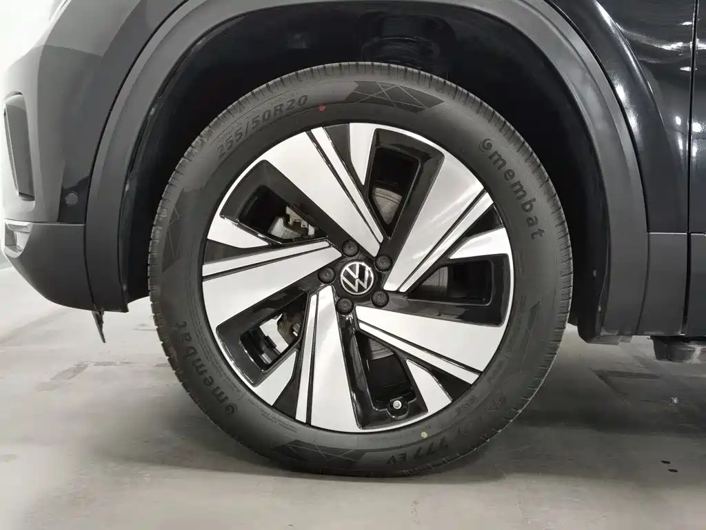 Photo 17 - Volkswagen Teramont