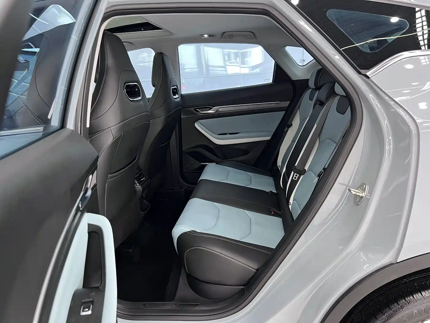 Geely Emgrand S 2023 2022 1.4T CVT Crossover Player
