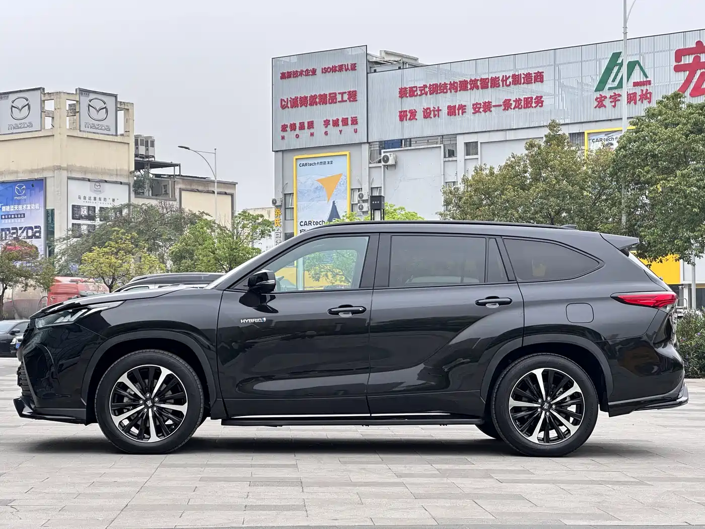 Toyota Crown Kluger 2021 2.5L HEV AWD Flagship Edition фото 6