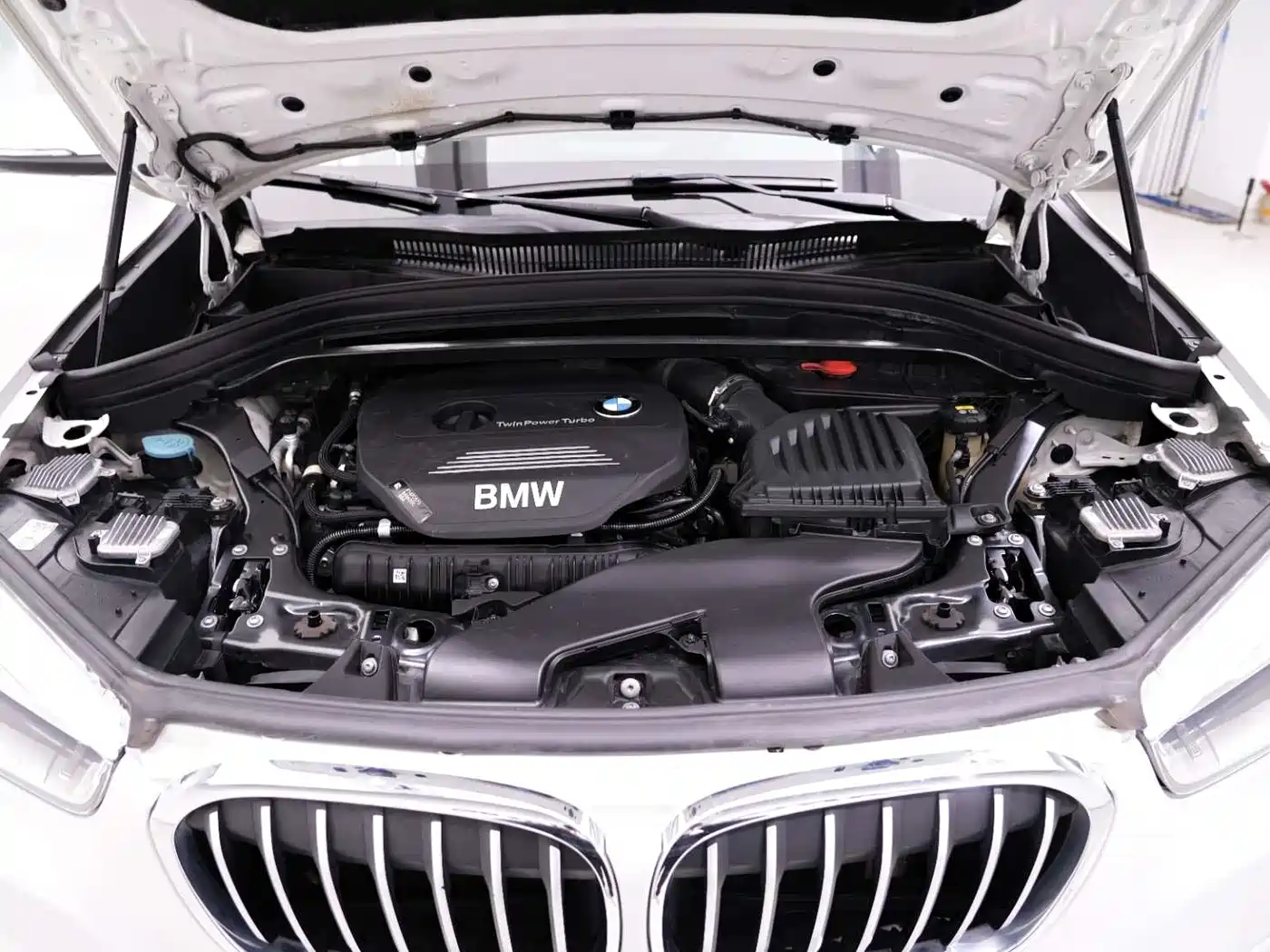 BMW X1 2019 xDrive20Li Premium Model фото 23