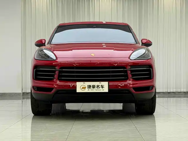 Porsche Cayenne 2022