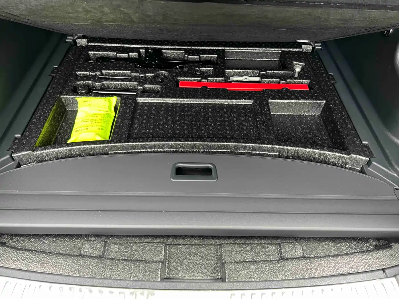 Hongqi HS5 2023 2.0T Flag Enjoy Pro Edition фото 30