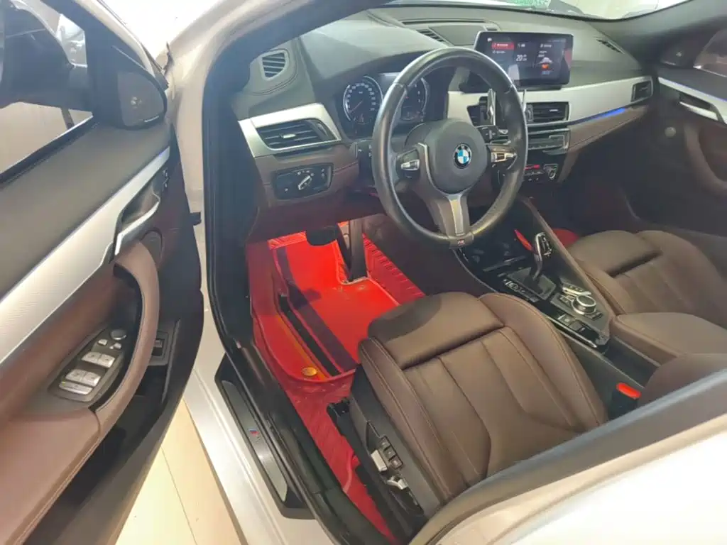 Photo 16 - BMW X2