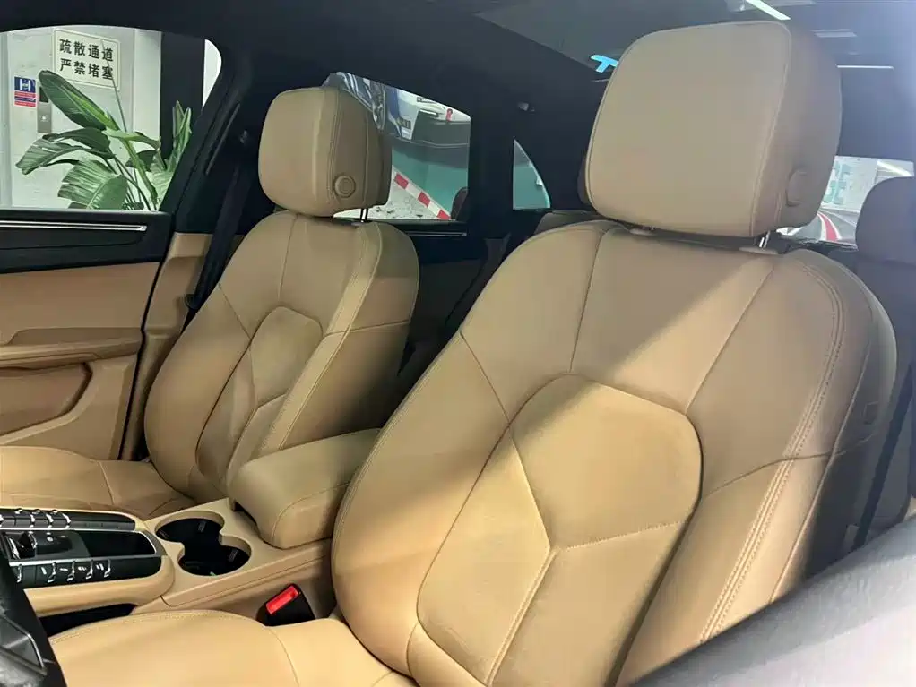 Porsche Macan 2018 Macan 2.0T фото 10
