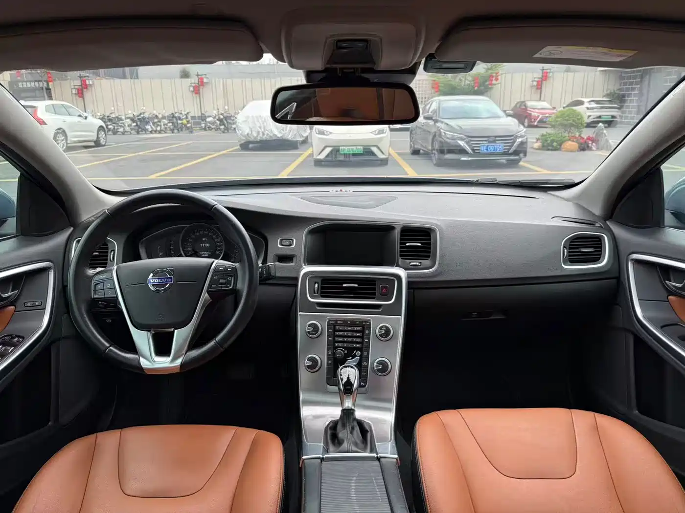 VOLVO S60