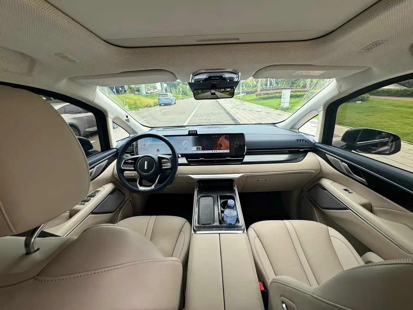 WEY Alpine 2024 2023 AWD Executive Long Wheelbase