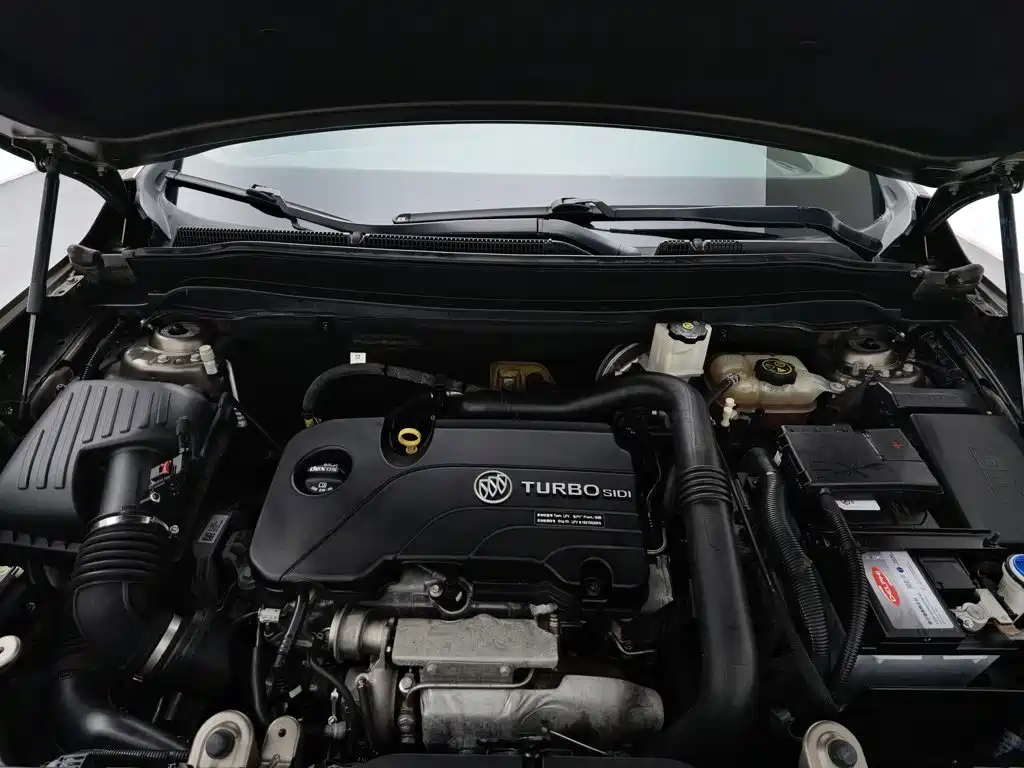 Фото 6 - Buick Envision Plus