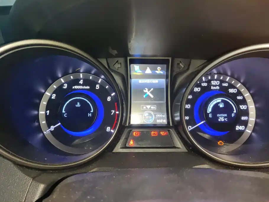 Changan CS75 2015 2014 2.0L Manual Luxury (China IV)