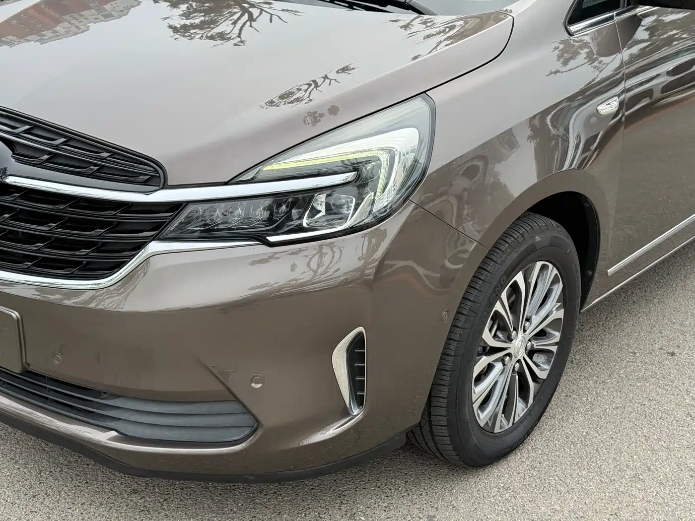 Buick GL8 2021 Land Business Class 652T Luxury фото 4