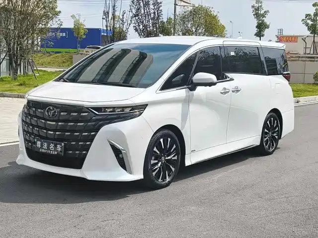 Toyota Alphard 2024