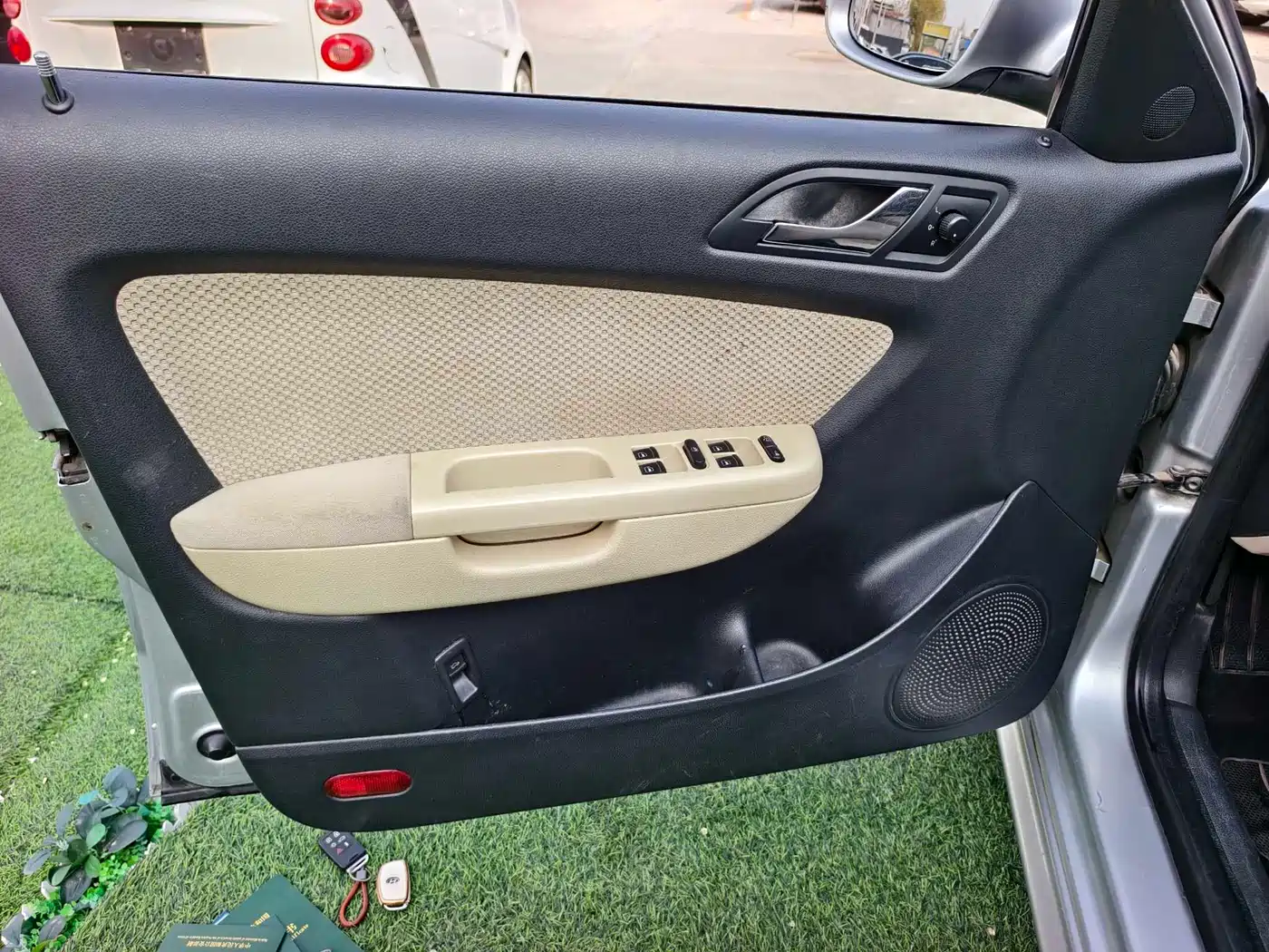 Volkswagen Lavida 2011 1.6L Automatic Leisure Edition фото 9