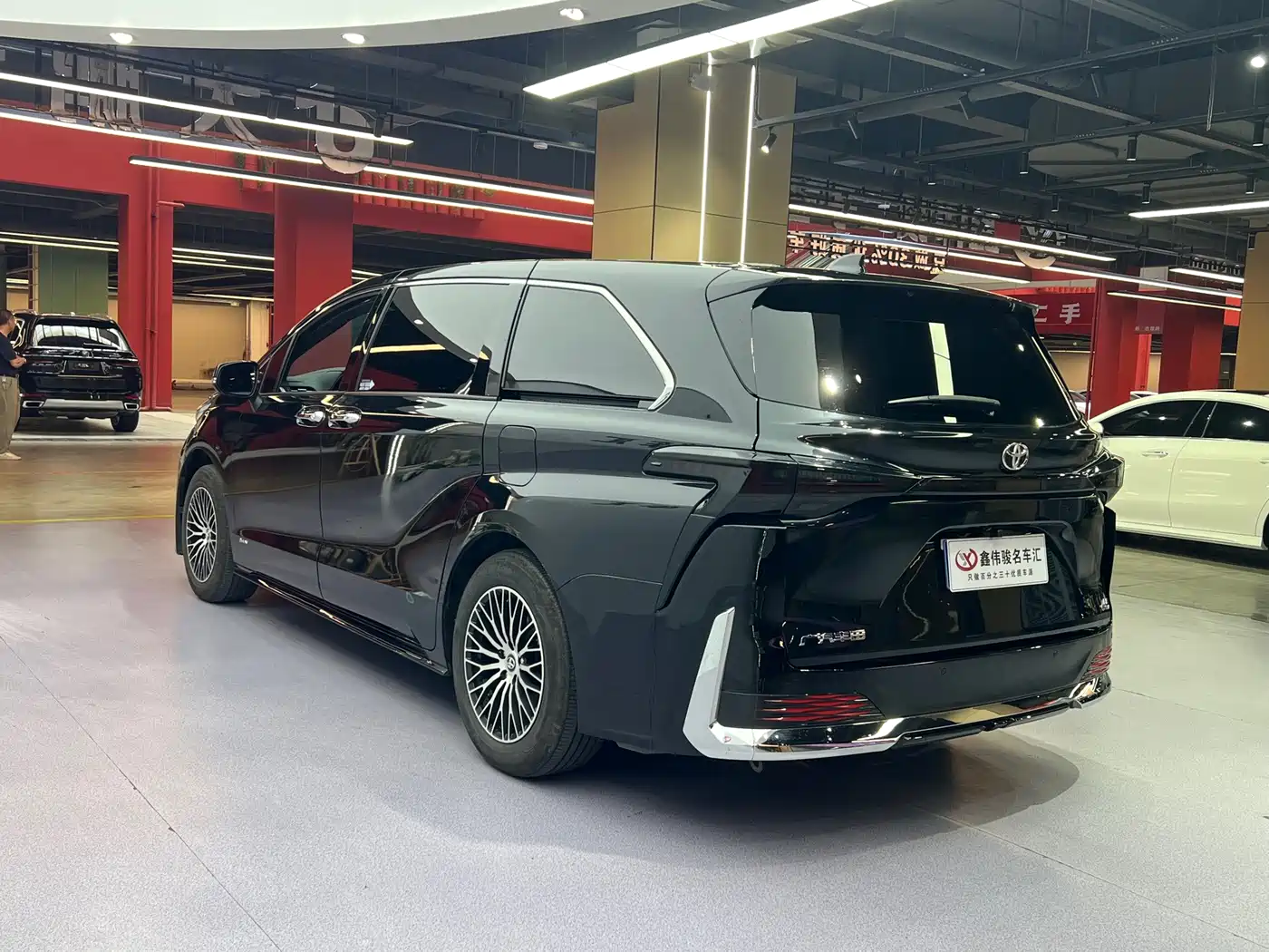 TOYOTA SIENNA