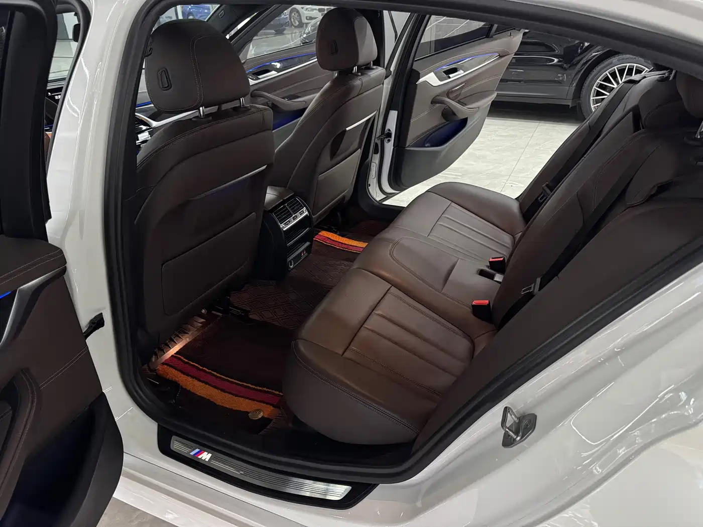 BMW 5 Series 2020 525Li M Sport Package фото 8