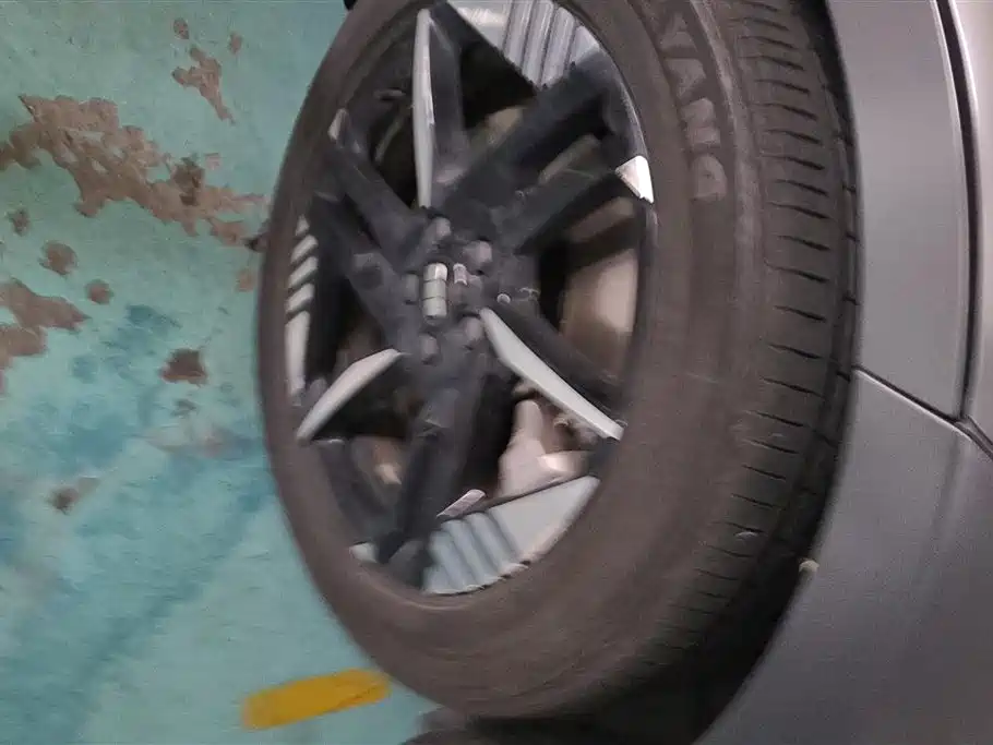 GEELY GALAXY GALAXY E8