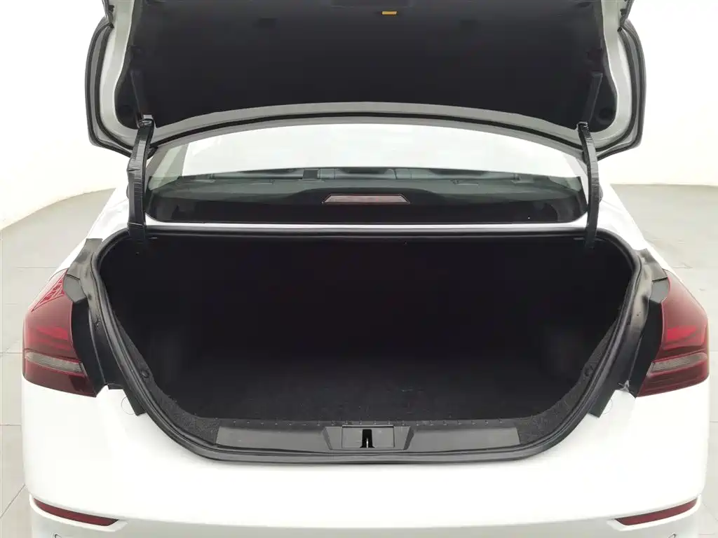 GEELY AUTOMOBILE EMGRAND