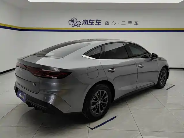 BYD Qin L 2024 DM-i 80KM Leading Edition — фото 3