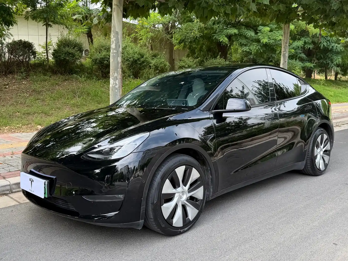 Tesla Model Y 2021