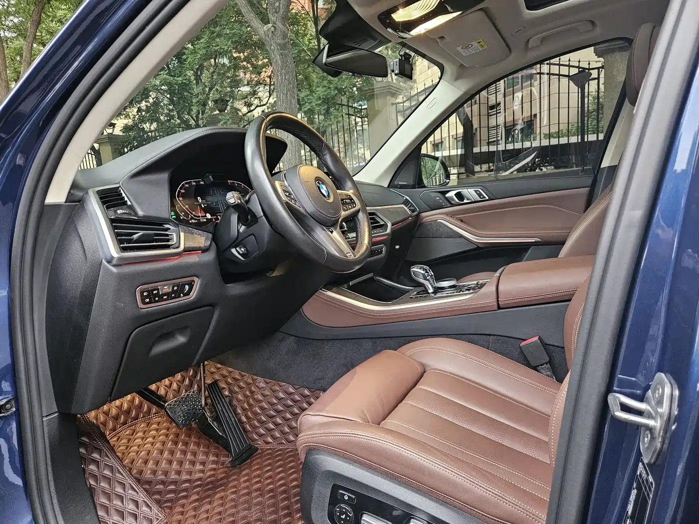 BMW X5 (Import) 2019 xDrive40i Exclusive M Sport Package фото 6