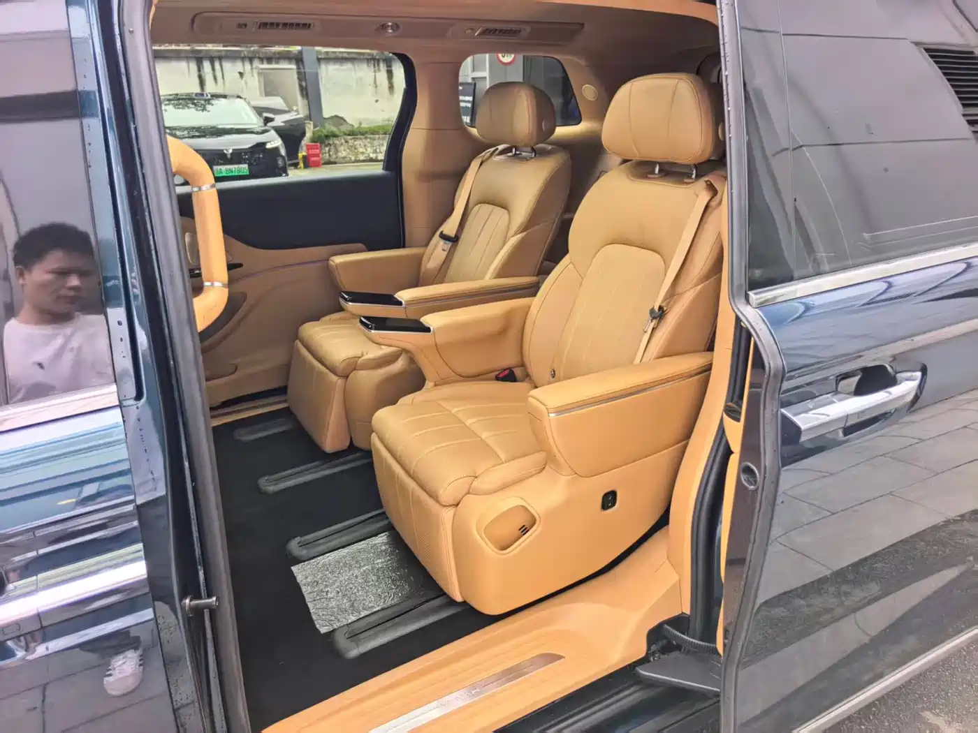 Voyah Dreamer 2025 2025 Model PHEV 4WD Premium QianKun Edition