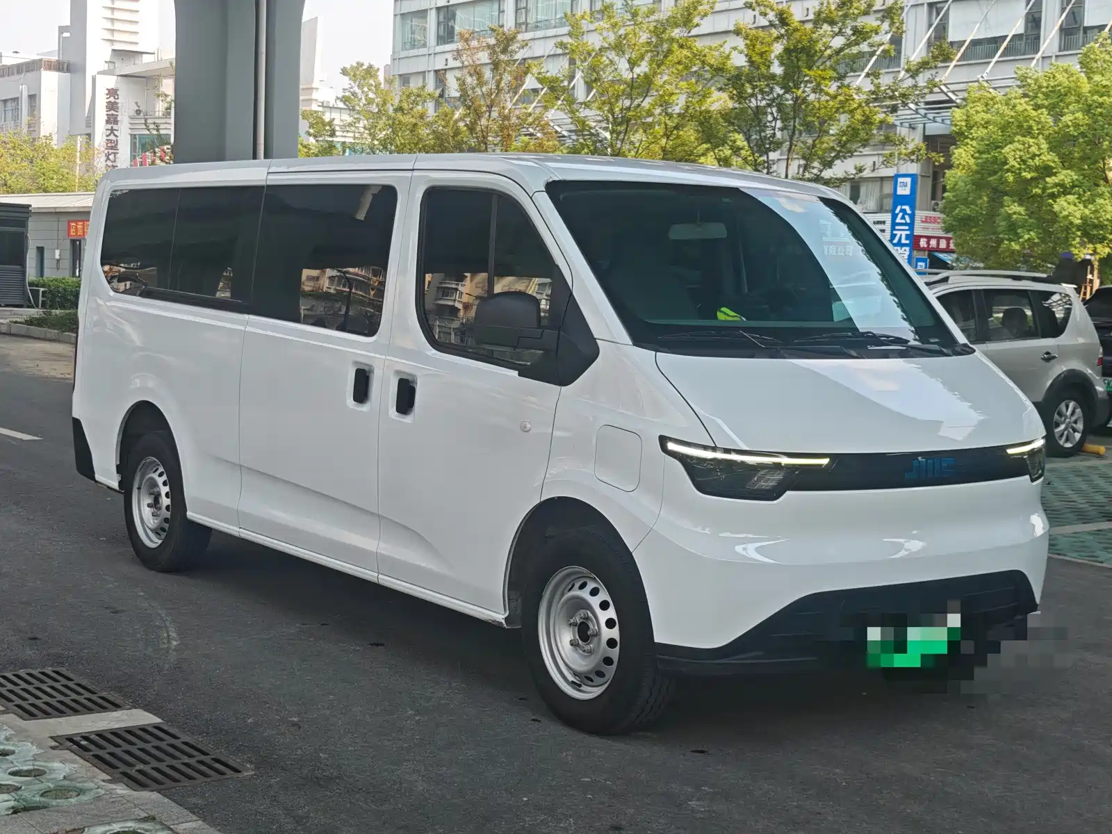 Фото 2 - Jiangling E-Fushun