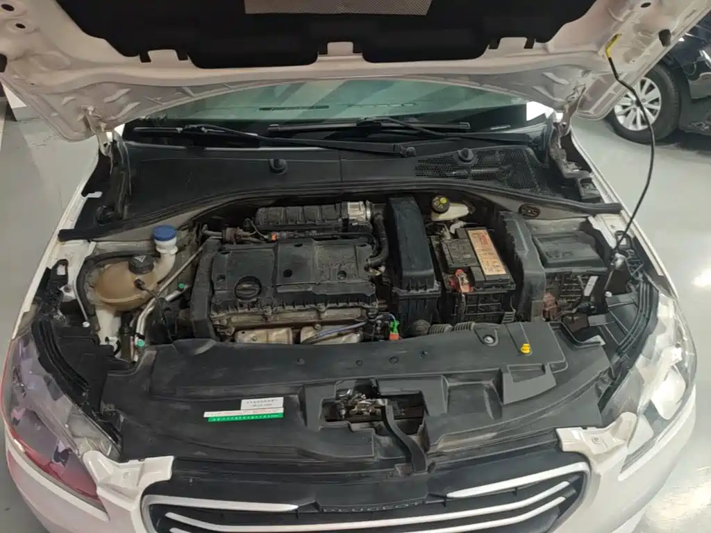 Peugeot 301 2017 2016 1.6L Manual Comfort Edition