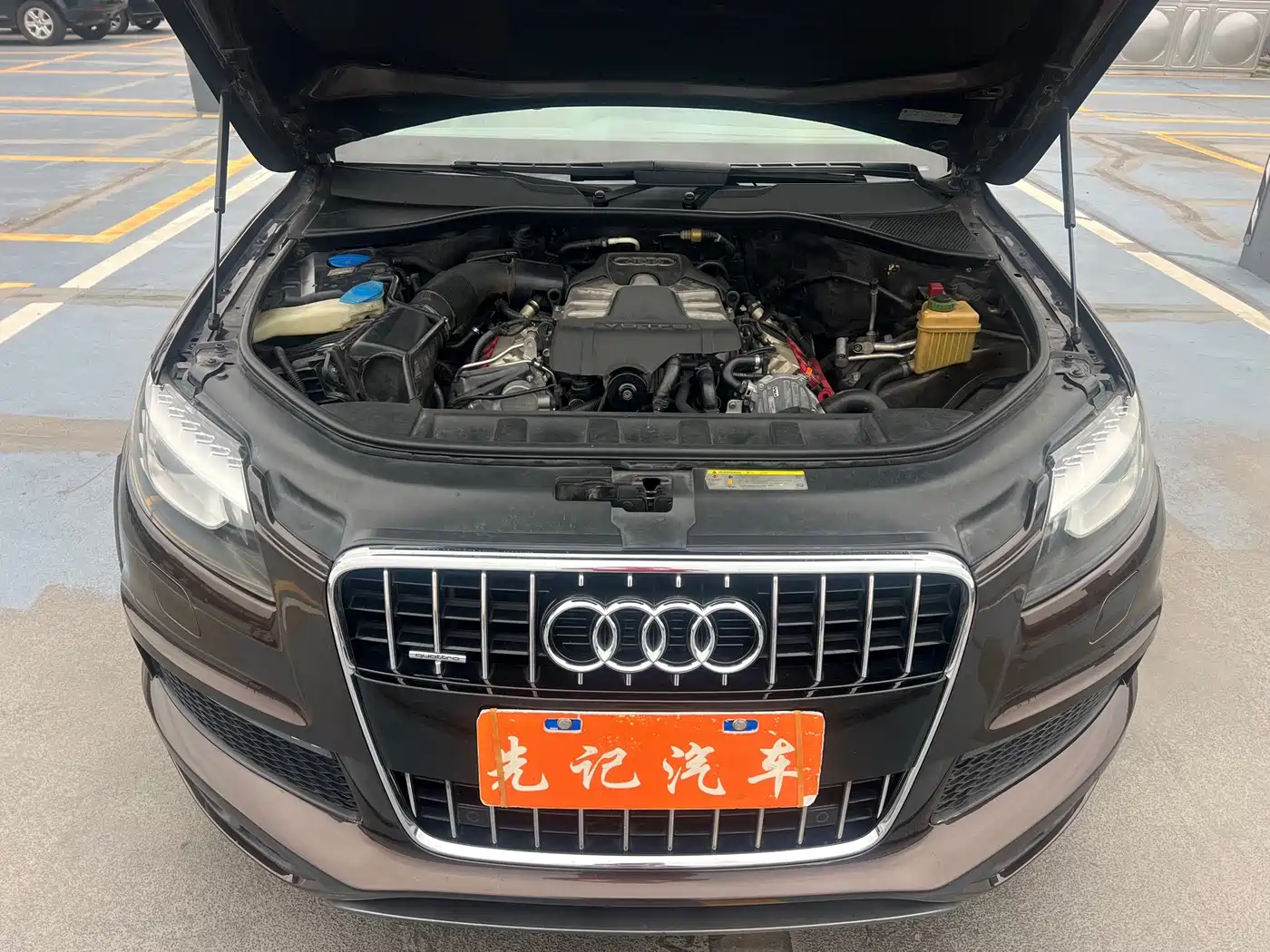 Фото 22 - Audi Q7