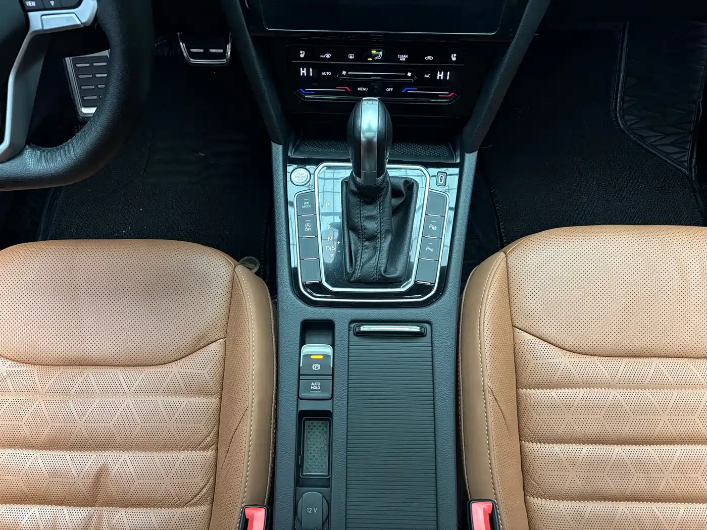 Volkswagen FAW-Volkswagen CC 2021 Shooting Brake 380TSI Hunter Heart Edition фото 12