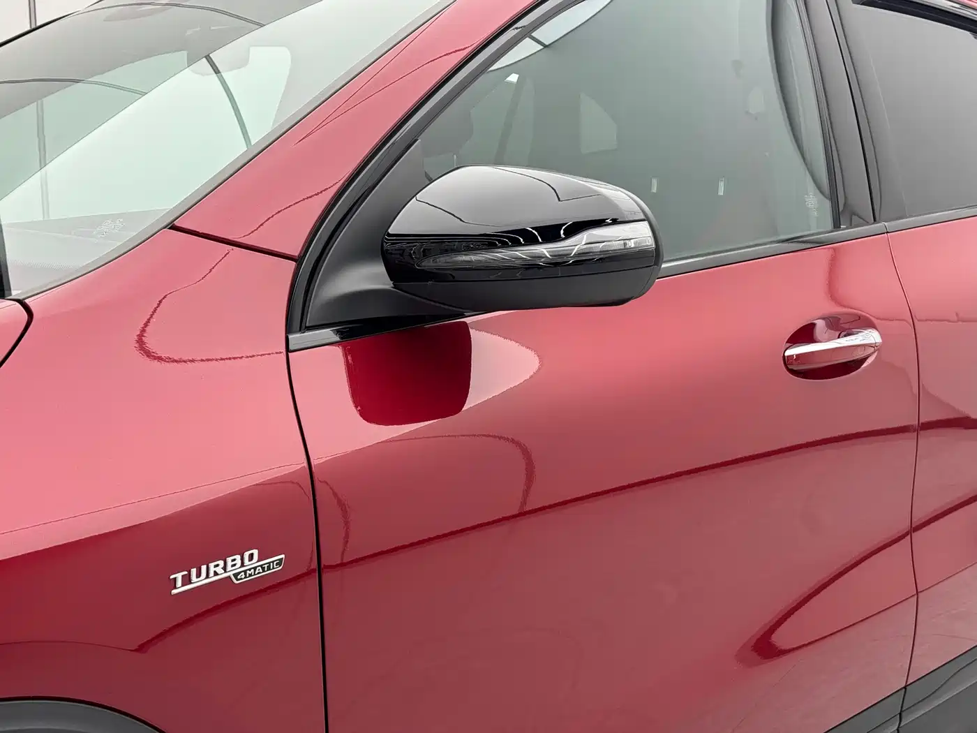 MERCEDES-BENZ GLA AMG