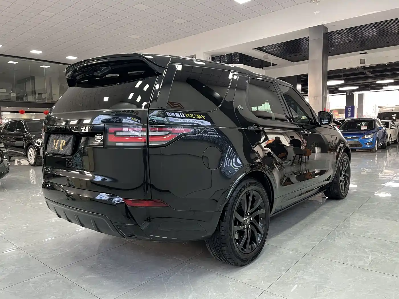 Фото 7 - Land Rover Discovery