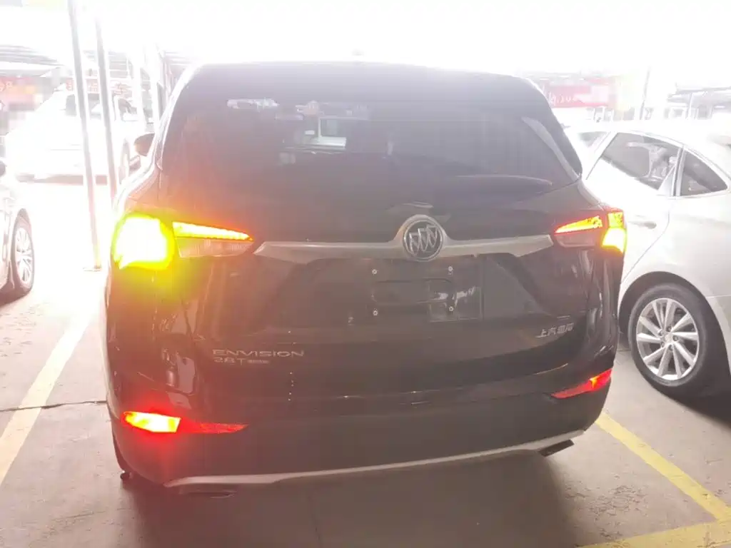 Фото 6 - Buick Envision Plus