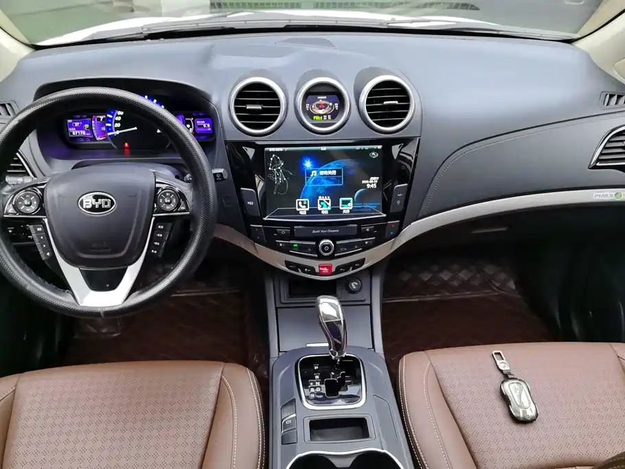 BYD S7 2016 2016 2.0T Automatic Premium Model