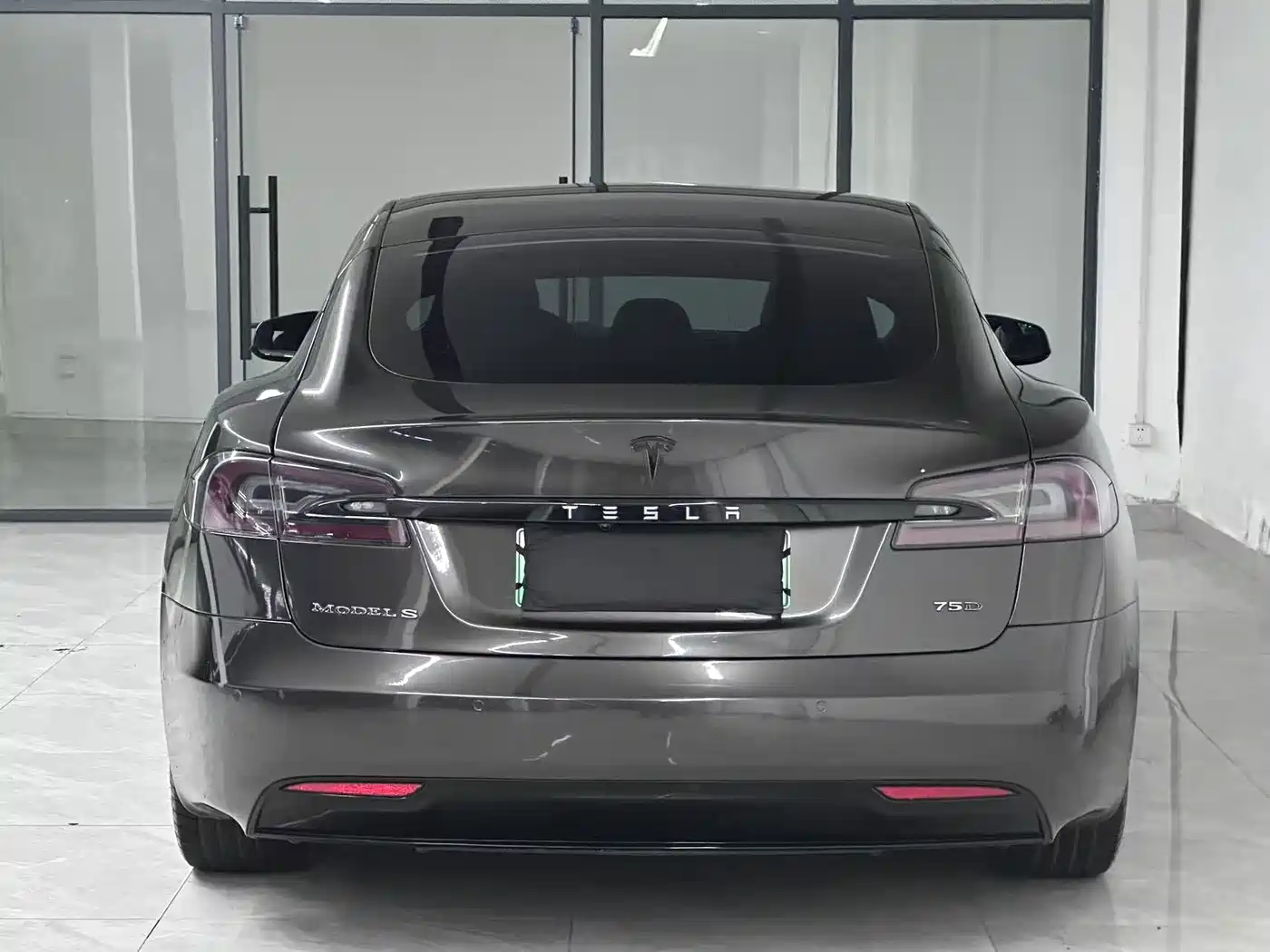 Tesla Model S 2019 2017 Model S 75D Standard Range