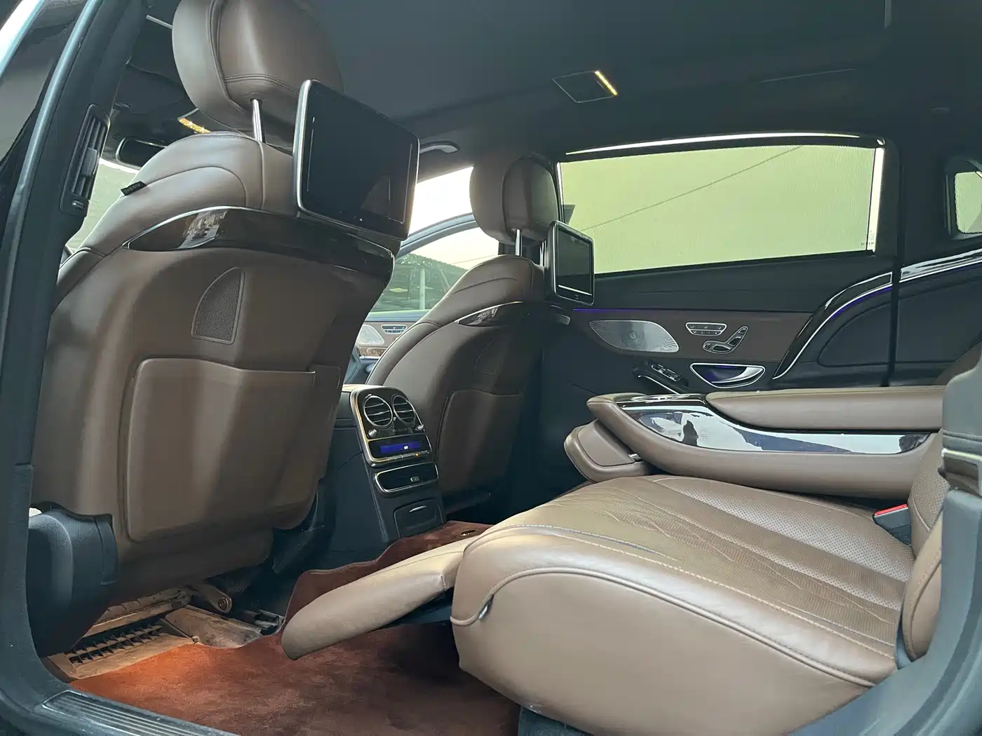 Mercedes-Benz Maybach S-Class 2016 S 400 4MATIC фото 16