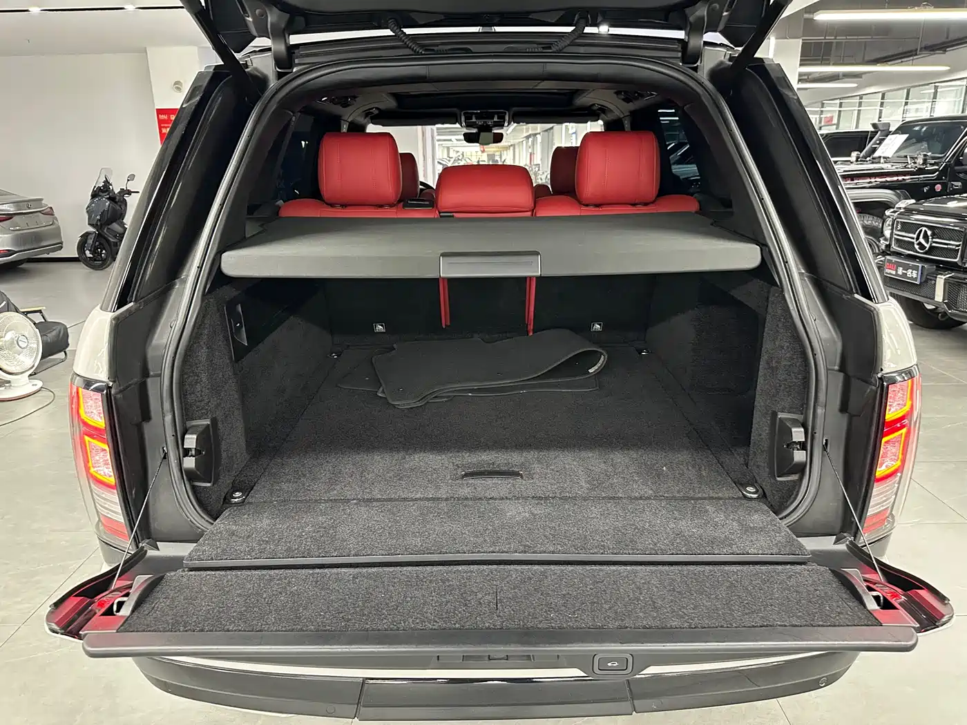 Land Rover Range Rover 2017 3.0 SC V6 Vogue фото 25