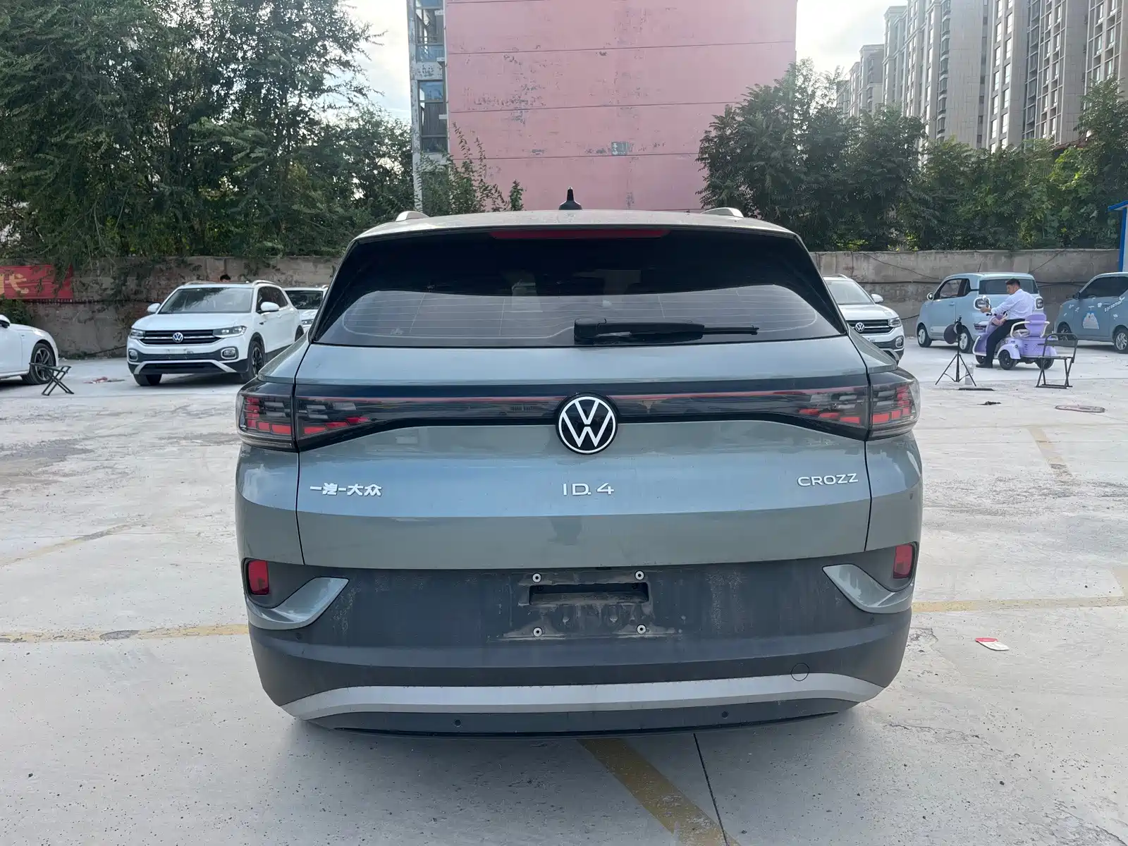 Photo 8 - Volkswagen ID.4 CROZZ