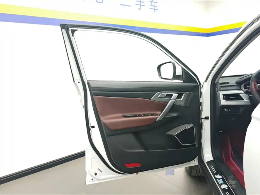 GEELY AUTOMOBILE BOYUE