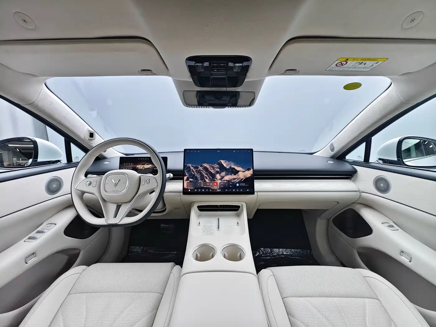 Voyah Auto VOYAH Zhuiguang L 2025 2025 Mid-configuration Model