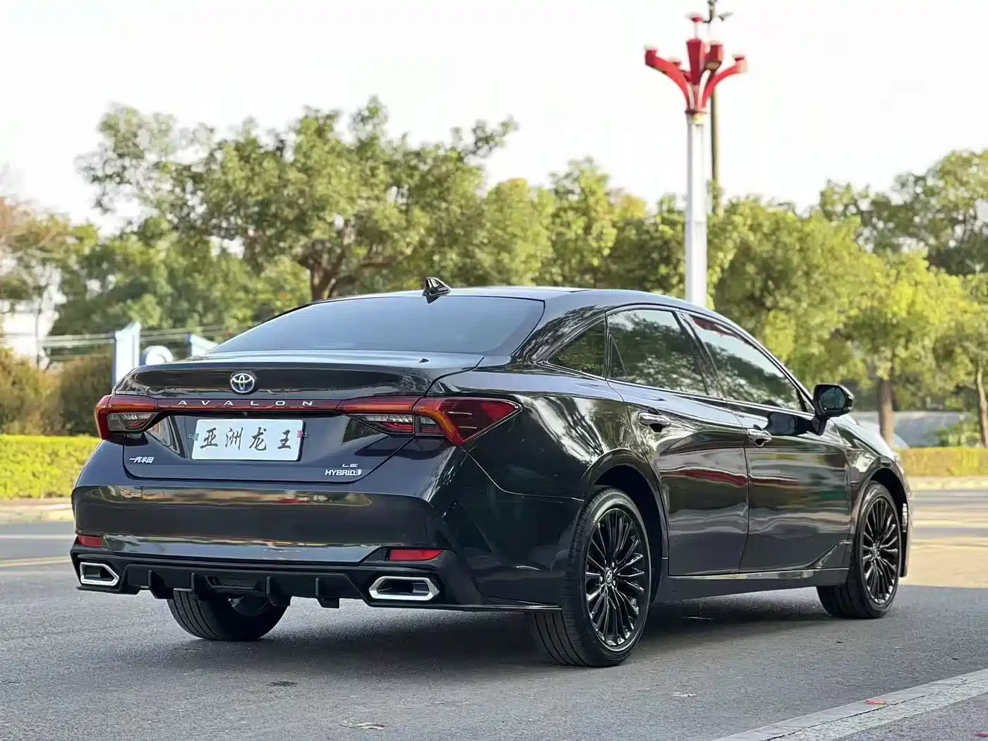 Toyota Avalon 2019 Hybrid 2.5L XLE Premium Edition China VI фото 6