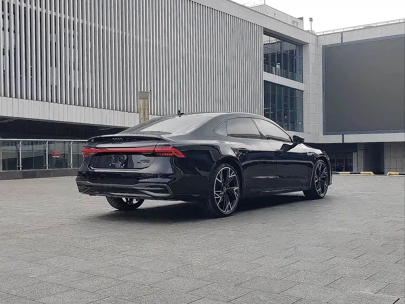 Audi A7L 2025 2025 Model Year 45 TFSI quattro Black Knight Edition
