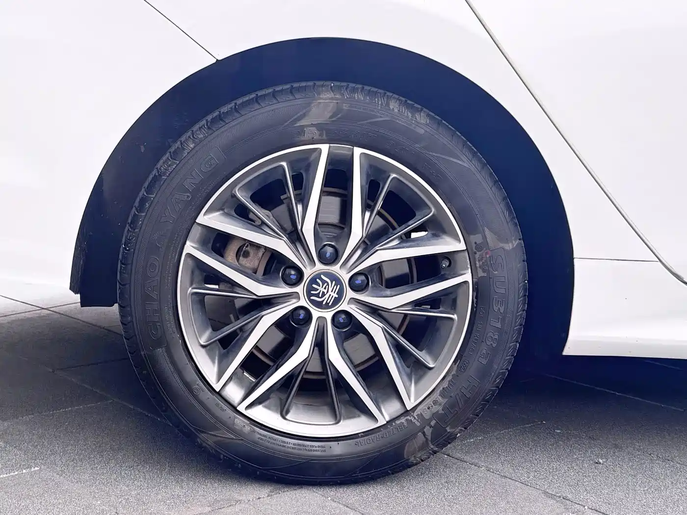 BYD Qin PLUS 2021 DM-i 55KM Flagship фото 25