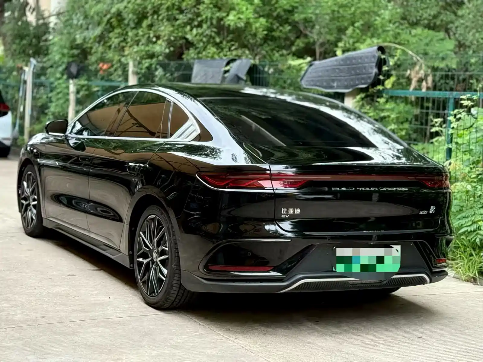 Фото 9 - BYD Han