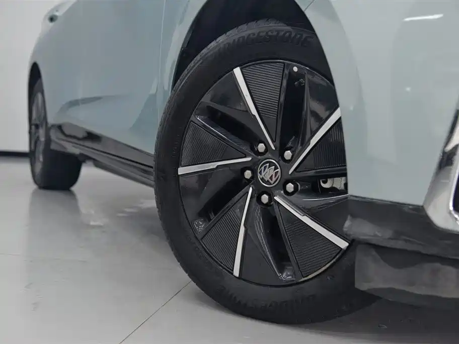 BUICK SLIGHTLY BLUE 6