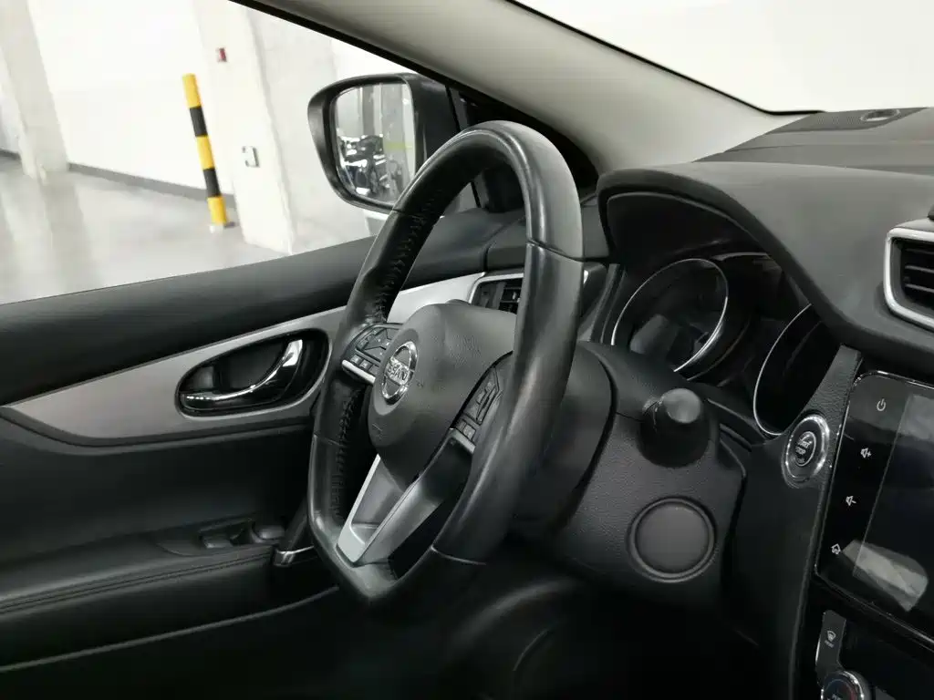 Фото 22 - Nissan Qashqai