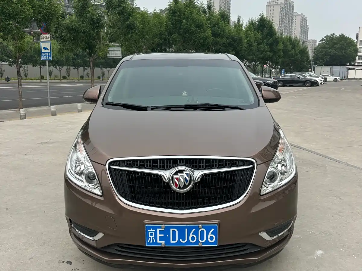 Buick GL8 2018 28T Premium Model China VI фото 2