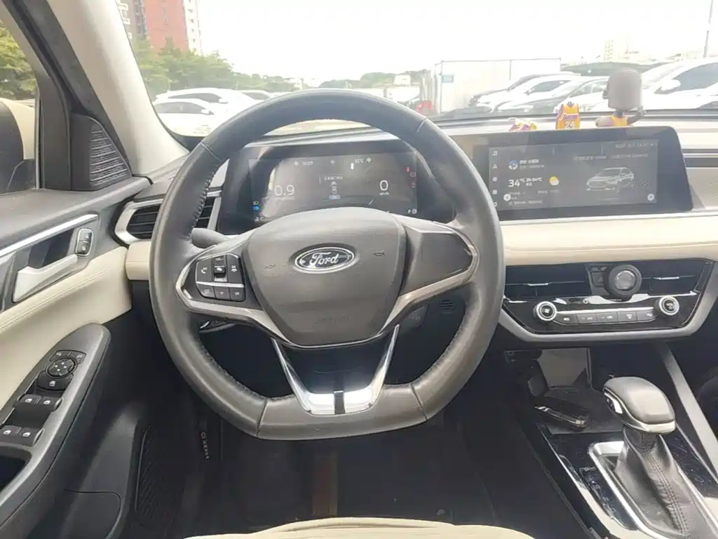 Ford Escort 2022 2021 1.5L Automatic Diamond Edition