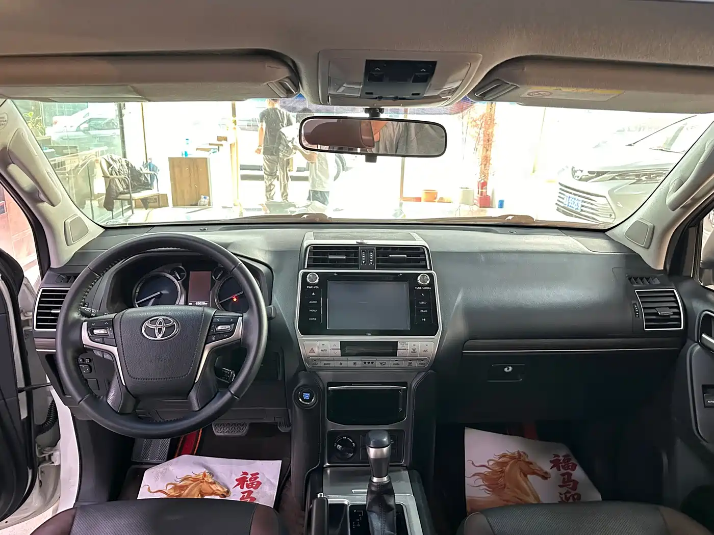 Toyota Prado 2020 2019 3.5L Automatic TX-L Zunxiang Edition with Rear-mounted Spare Tire