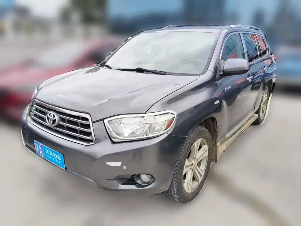 Photo 1 - Toyota Highlander